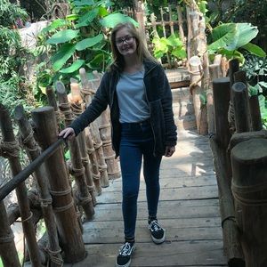 Meet your Posher, Anna